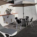 Casa Piramide 3. Terraza Wifi Y Parking Privado 度假居
