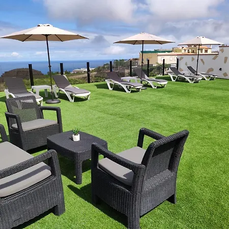 Casa Piramide 3. Terraza Wifi Y Parking Privado Hébergement de vacances *